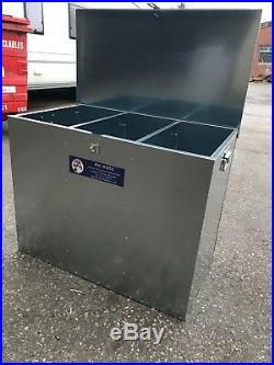 Ani-Mate 3 Compartment Horse Animal Feed Storage Bin Galvanised 325 litres