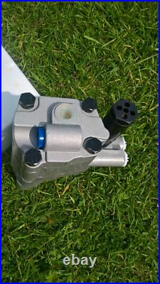 Auxiliary Hydraulic Pump Fits Massey Ferguson 886367M96 1686765M91 HIGH CAPACITY