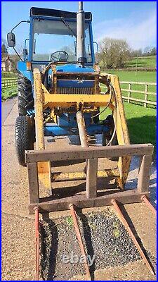 Ford 5610 Tractor / Ford Tractor and Loader / 2WD Tractor Loader