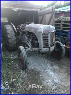 Grey Ferguson tractor petrol. Barn find, spares or repair project Cropmaster ted