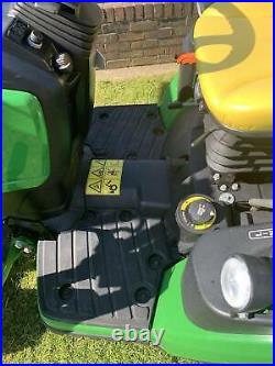 John Deere 1026R Compact Tractor c/w Front Loader and bucket. Very tidy tractor