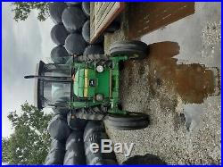 John Deere 2140 loader tractor