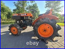 Kubota B7000 Tractor