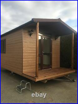 Mini log cabin / Shepherds hut / Garden room / Office / Glamping room