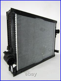 Radiator AL115003 Fits John Deere Tractors 6510, 6600, 6610, 6800, 6810