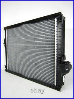 Radiator AL115003 Fits John Deere Tractors 6510, 6600, 6610, 6800, 6810