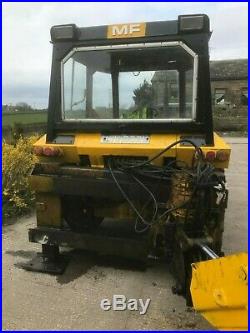 Tractor mf 50b digger with front loader